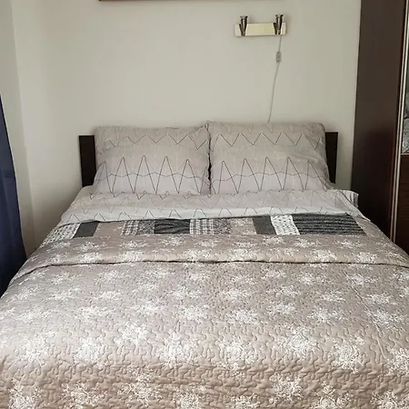 Apartment Tarnow-moscice Przy Moscie